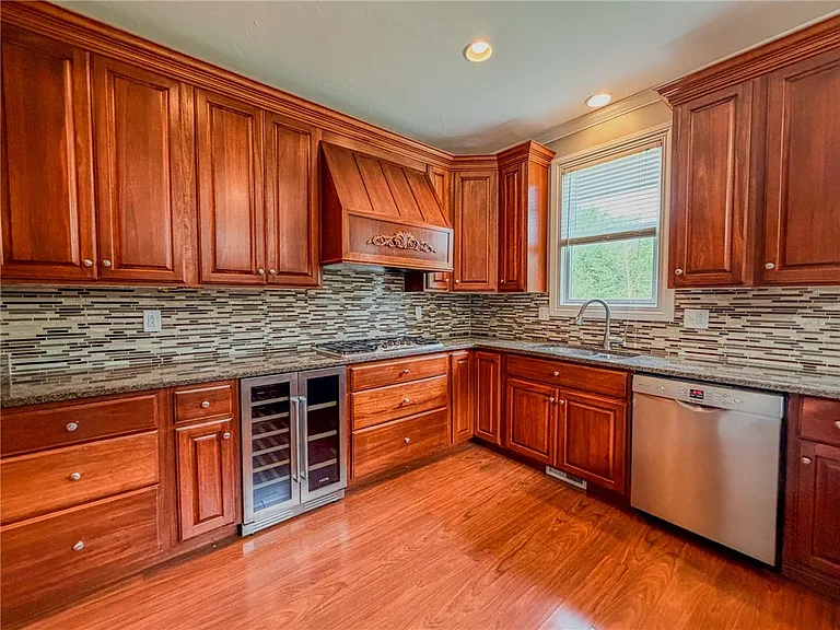 4349 Glen Eden Rd — Photo 14
