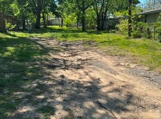 327 W 15th St, Ada, OK 74820