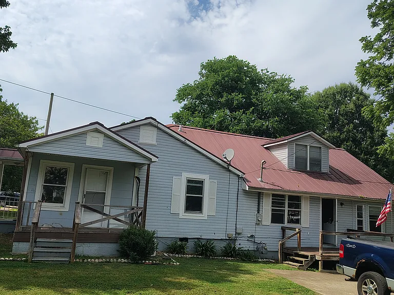1604 Sherrod Ave — Photo 1