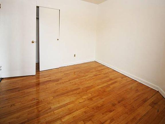 4th image of 414 Market St APT 12