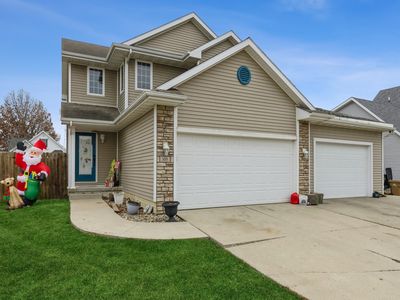 105 Rolling Prairie Dr, Runnells, IA, 50237