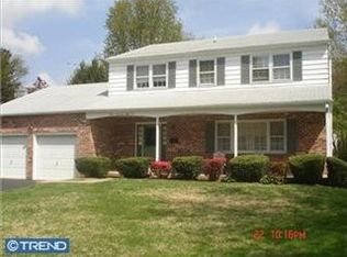 351 Pinecrest Rd, Springfield, PA 19064