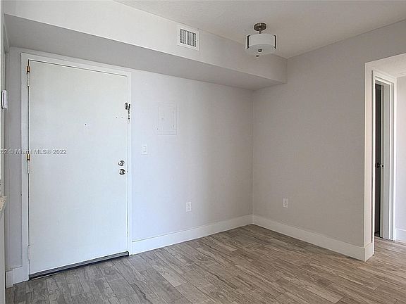 4th image of 1800 NW 24th Ave APT 815