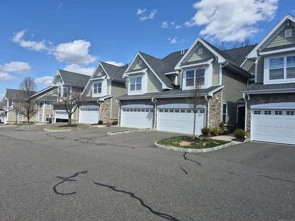 41 Tucker Street #41, Danbury, CT 06810