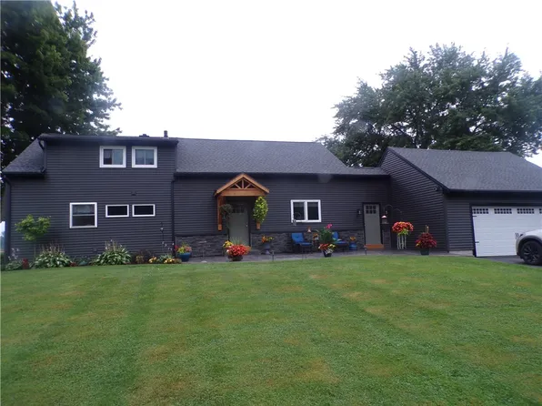 579 Morton Rd, Hamlin, NY 14464