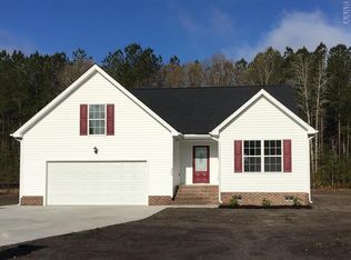 406 Prince William Dr, Elizabeth City, NC 27909