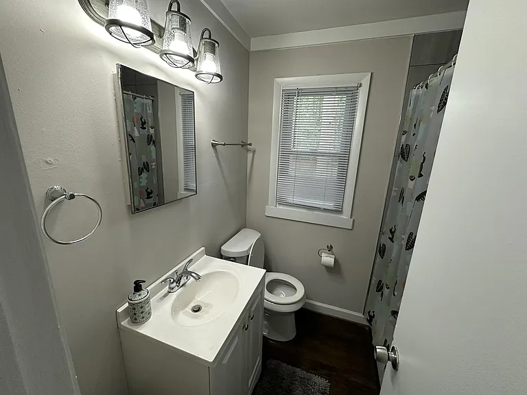 Woodland Dr NW — Photo 4