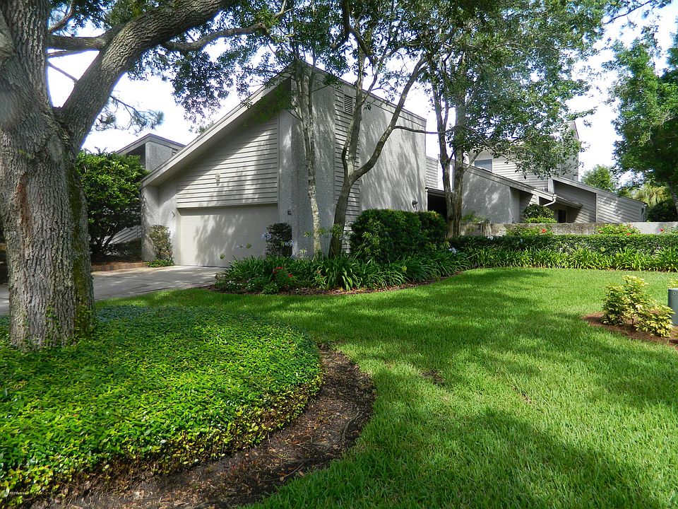 1st image of 132 Lake Julia Dr N