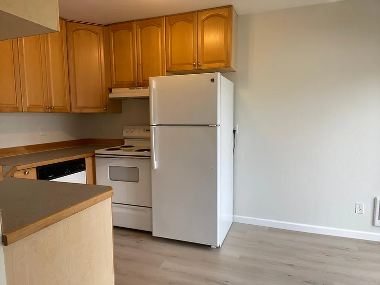 1301 Nehalem Ave — Photo 6