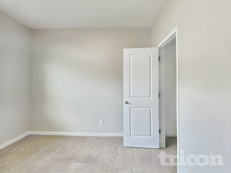 297 McCall Way — Photo 8
