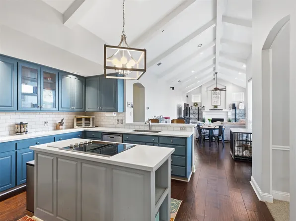4011 Province Dr, Carrollton, TX 75007