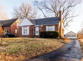 1028 Hansom Dr, Saint Louis, MO