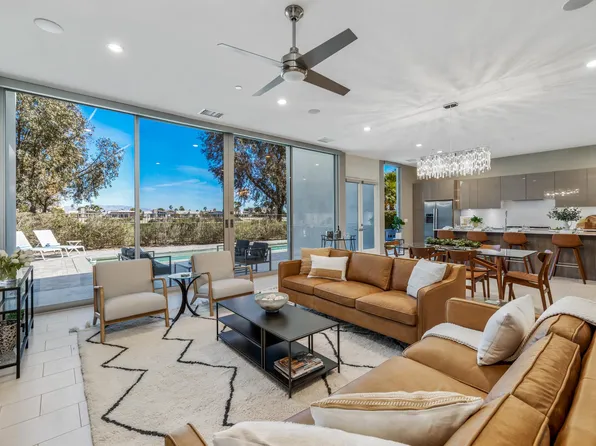 660 Equinox Way, Palm Springs, CA 92262