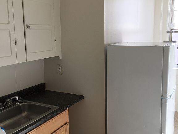3rd image of 2436 N Charles St APT 22