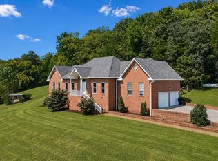 206 Dry Fork Creek Rd, Bethpage, TN 37022