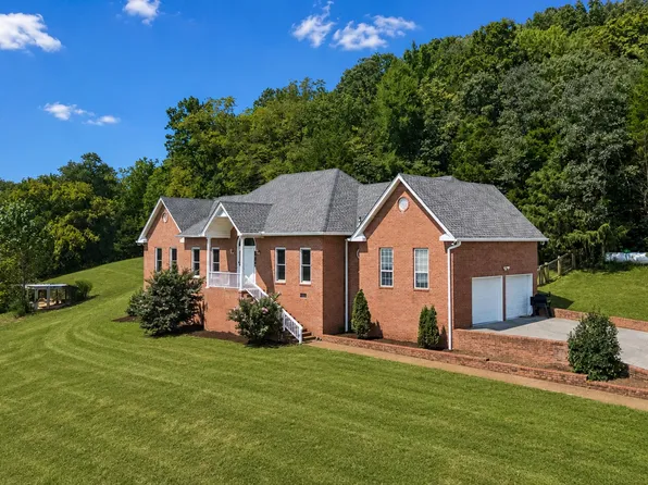 206 Dry Fork Creek Rd, Bethpage, TN 37022