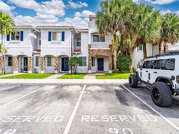 2nd image of 2613 SW 82nd Ave #107