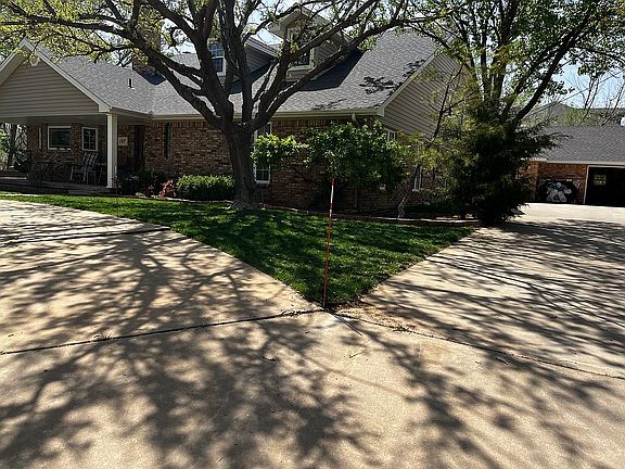 2nd image of 127 Dewey Ave