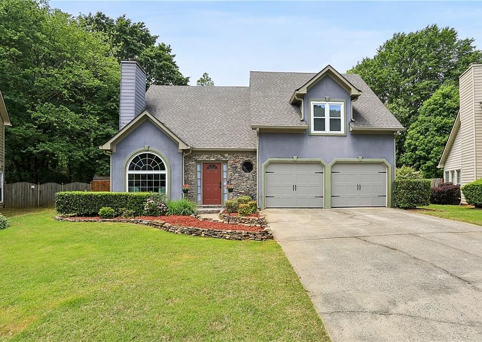 1st image of 1018 Chateau Ln SE