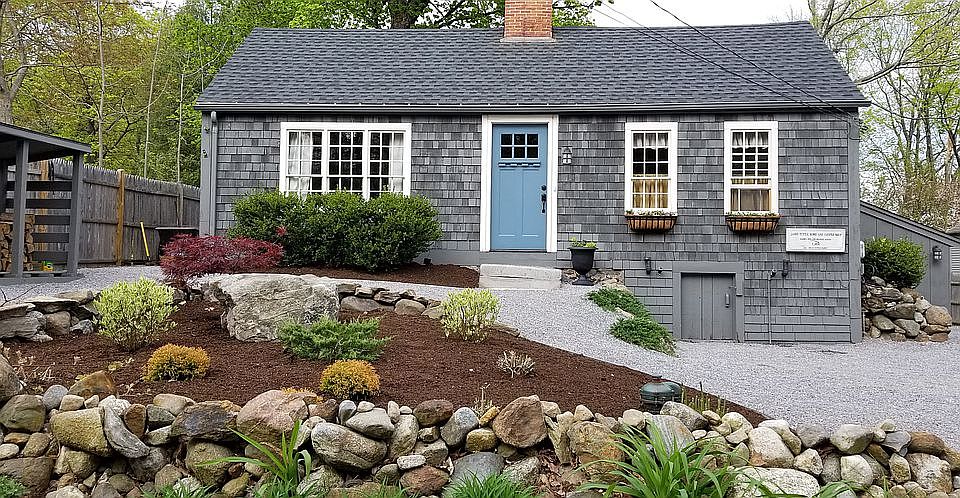Front house and yard