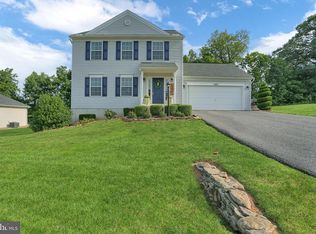 14651 Cedarbrook Dr, Greencastle, PA 17225