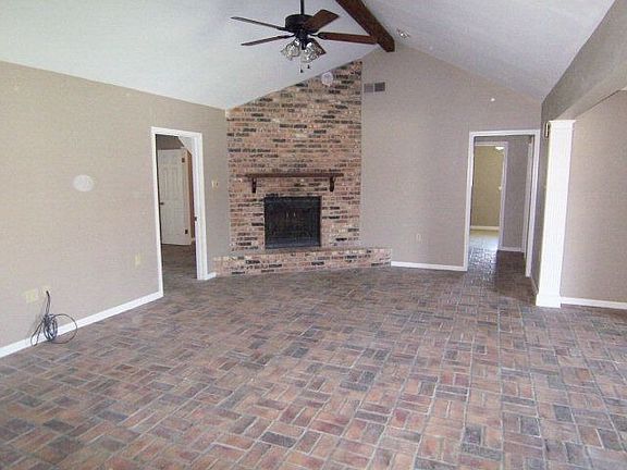 2nd image of 304 Ashland Dr