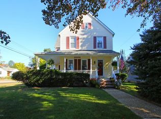 42 Asbury Ave, Atlantic Highlands, NJ