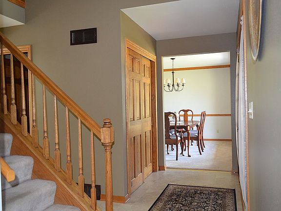 2nd image of W157N6424 Columbine Ct