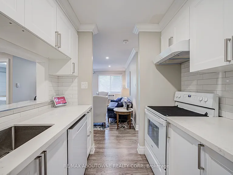1450 Glen Abbey Gate #214 — Photo 17