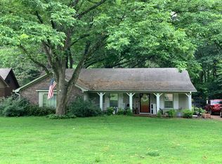 300 Dove Valley Rd, Collierville, TN 38017