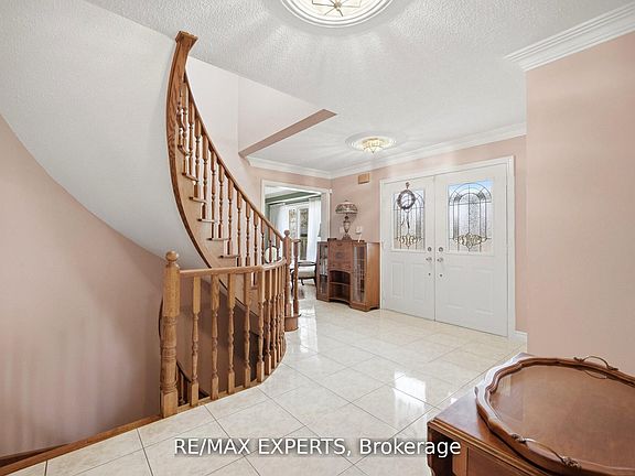 5th image of 65 Brumwell St