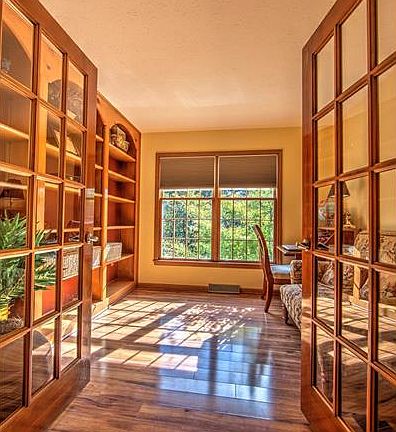 5th image of 10142 Woodbury Dr