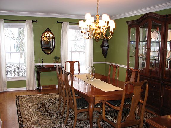4th image of 833 W Partridge Dr