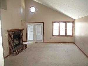 2nd image of 203 Monterey Ct