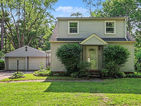 4th image of 10624 Borgman Ave