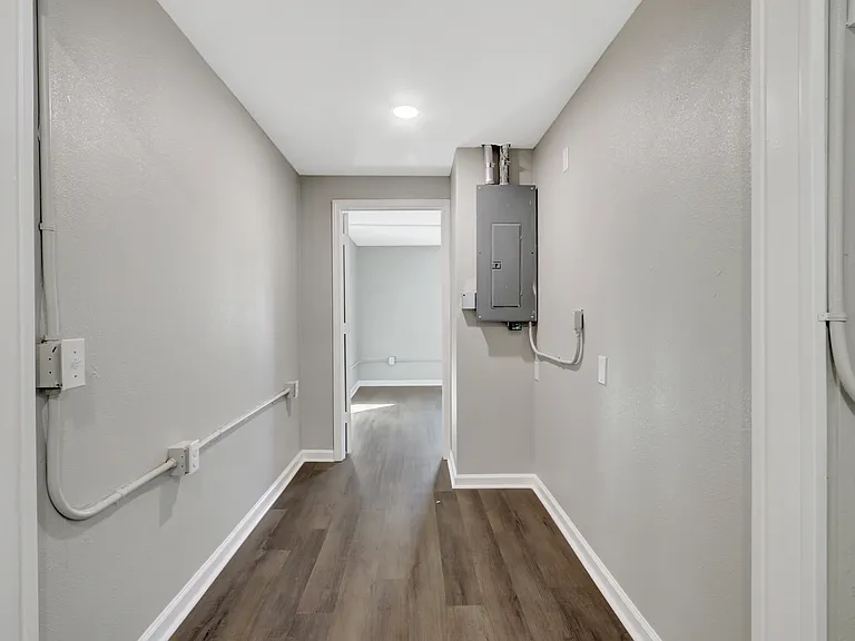 2751 Malvern Ave — Photo 11