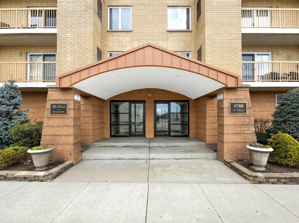 4700 N Harlem Ave APT 406, Harwood Heights, IL 60706