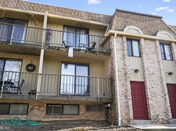 364 Saybrook Ln #33B, Wallingford, PA 19086