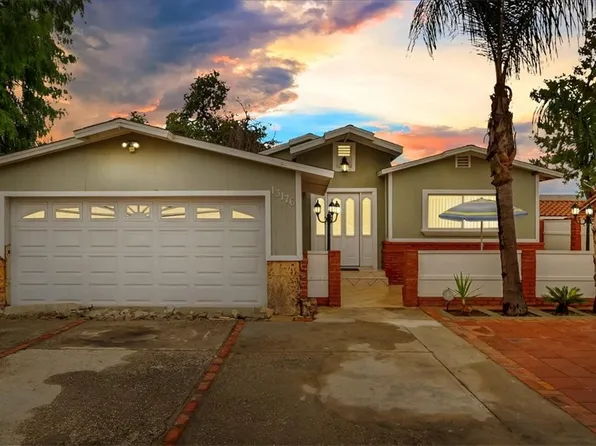 13176 Foothill Blvd, Sylmar, CA 91342