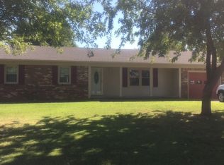 134 Bel Aire Dr, Mayfield, KY 42066