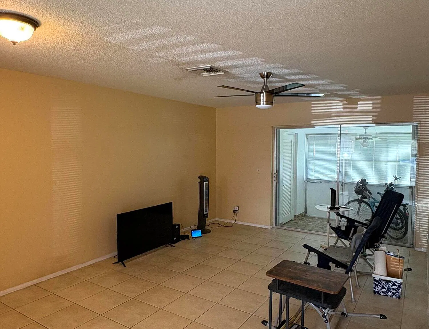 1 bed, 1.0 bath, 611 sqft, $1,300 — Photo 2
