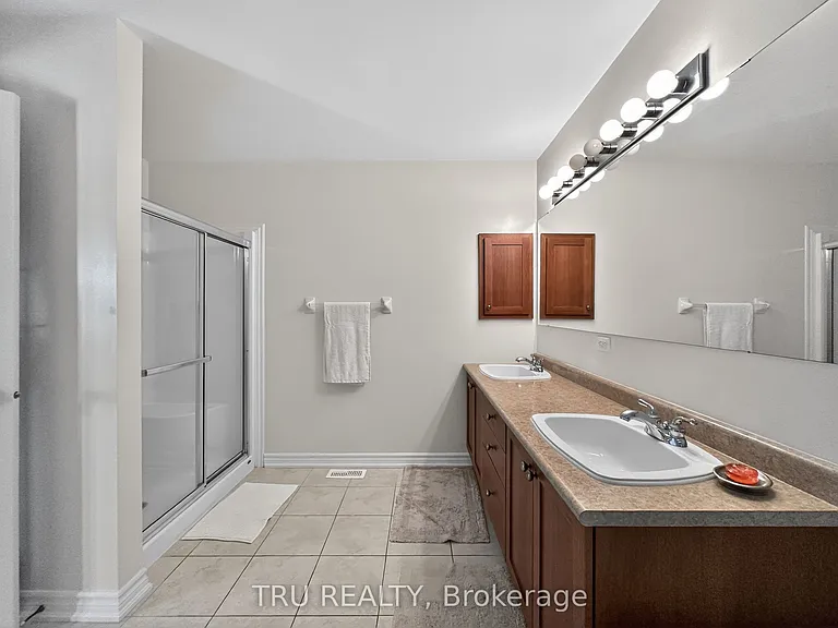 200 Celtic Ridge Cres — Photo 26