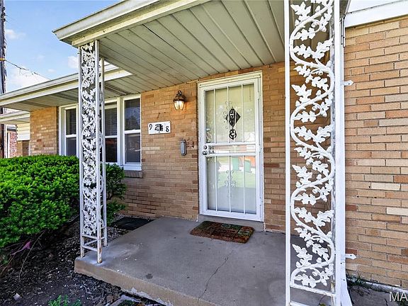 4th image of 9248 Filibert Dr