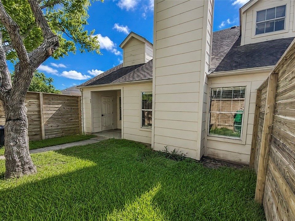 1st image of 7252 The Mansions Dr #O4