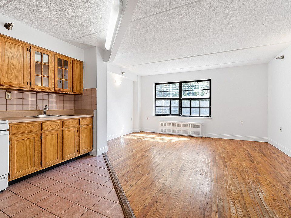 1st image of 800 Bergen St APT 2A