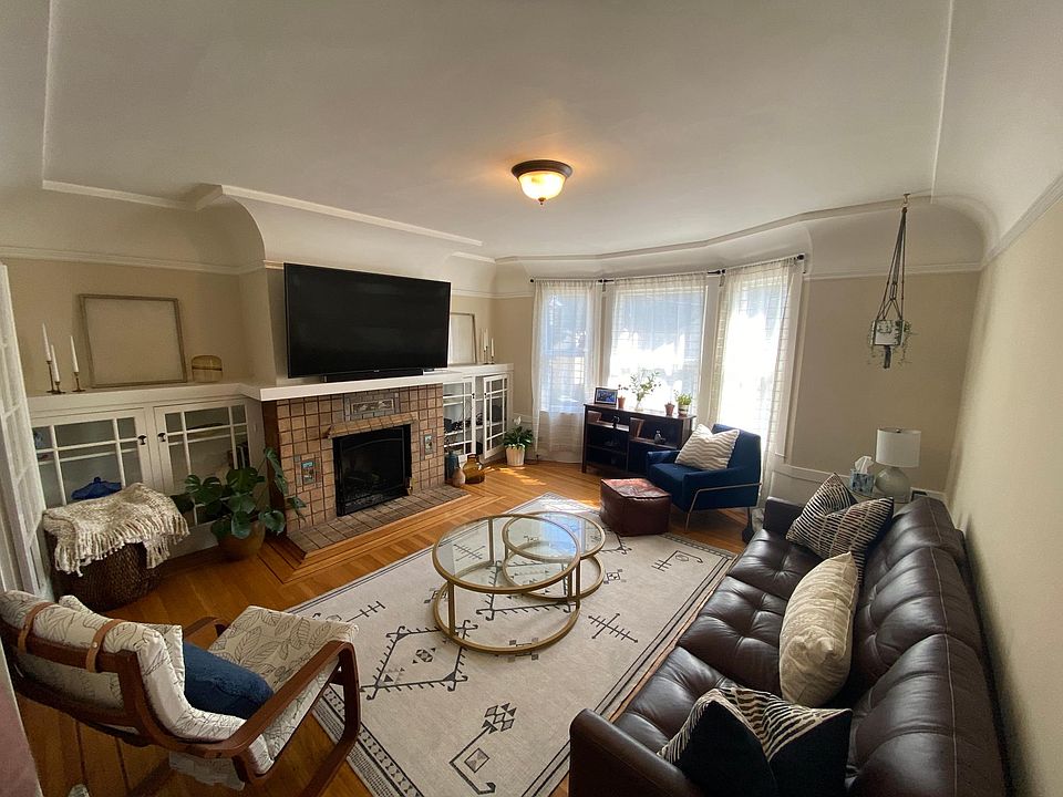 1st image of 131 College Ave