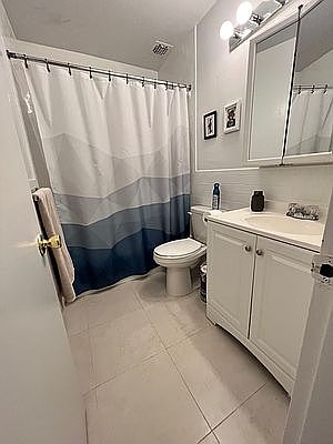 5th image of 325 E 64th St APT 308
