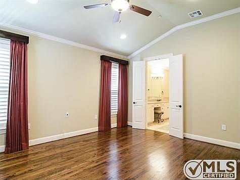 4th image of 5801 Hillcrest Ave APT 12
