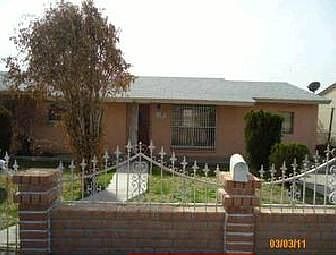 2nd image of 3821 W Wilshire Dr