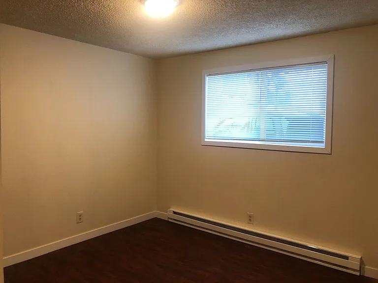 339 Chase Ave — Photo 10